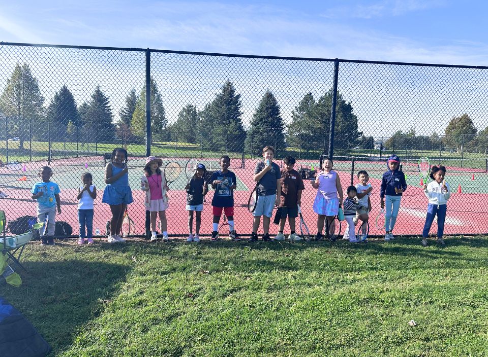 Denver kids free tennis lessons group picture